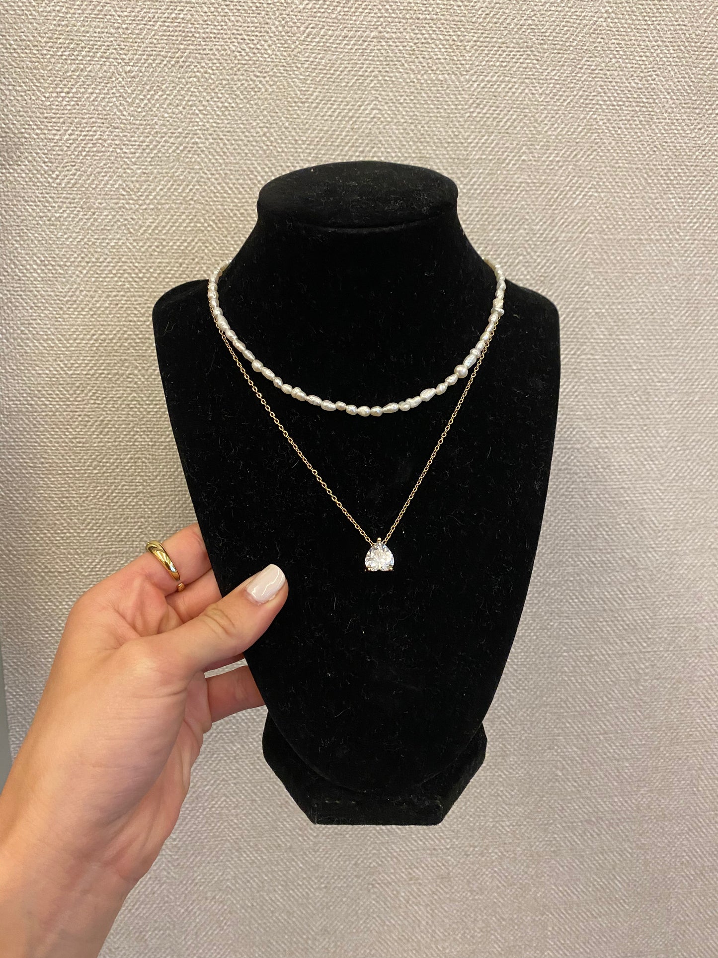 Mini Pearl Choker