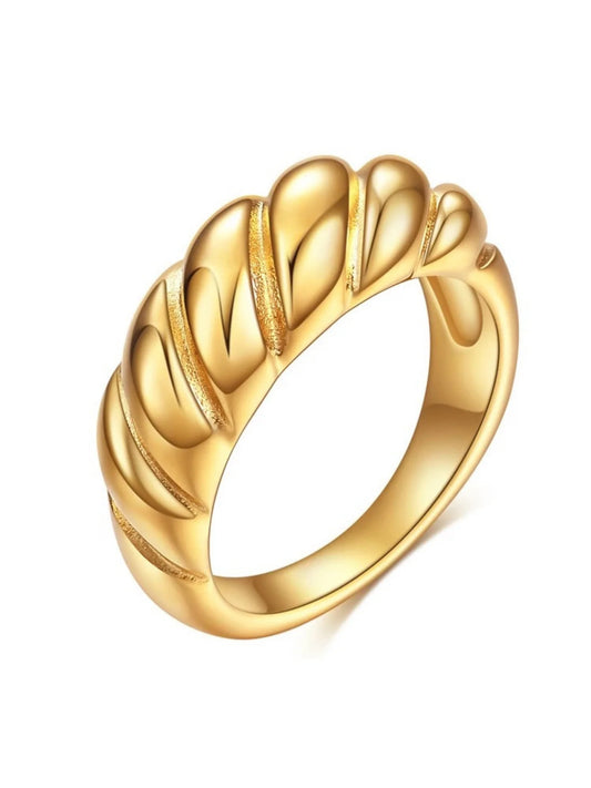 Croissant Ring