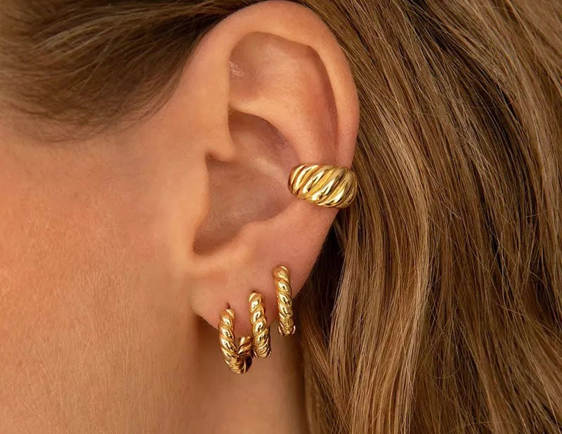 Croissant Earcuff